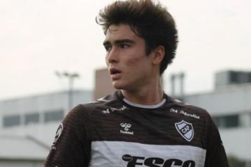 Juan Pablo Goicochea tuvo minutos en el empate de la reserva de Platense ante Sarmiento