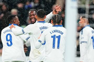 Copenhague, con López, empató ante Midtjylland