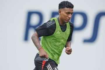 Rojas: "Hay bastantes jugadores jóvenes y hay que darles más oportunidades"