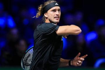 Zverev se insataló en cuartos del Masters 1000 de París