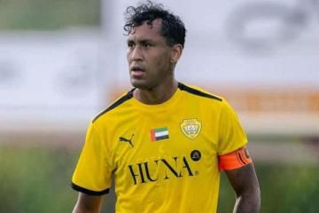 Renato Tapia reapareció tras lesión en empate sin goles de Al-Wasl con Ajman
