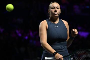 Anisimova eliminó a Swiatek en el WTA Finals