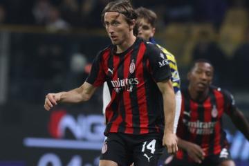 Milan no pudo de visita ante Parma