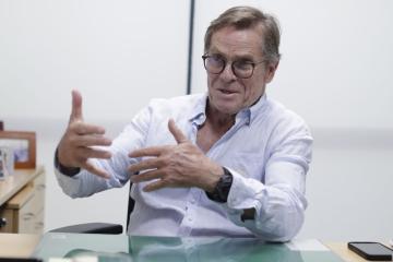 Neuhaus: "Es una combinación de ineficiencia y corrupción"