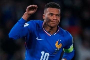 Francia goleó 4-0 a Ucrania y selló su clasificación al Mundial 2026
