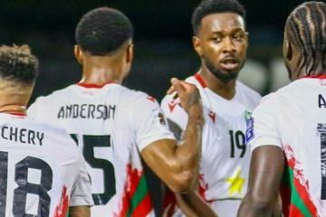 Surinam firma un 4-0 histórico y queda a un paso de la clasificación mundialista