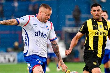 Nacional venció a Peñarol y se consagró campeón de la liga uruguaya
