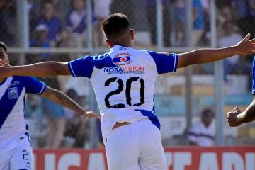 Pérez: "A comienzo de año no daban nada por este grupo y ahora estamos en Sudamericana"
