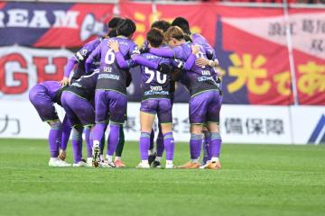 Shimabuku y La Torre no tuvieron acción en caída del Fujieda MYFC al cierre de temporada