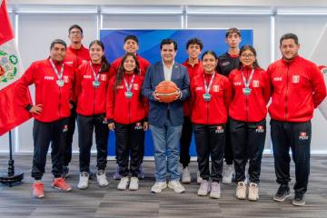 IPD reconoció a Selección de Básquet que trajo la medalla de plata del Sudamericano Escolar en Brasil