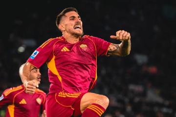 Roma se impuso 2-0 a Udinese y sigue como líder