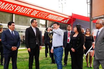 Presidente José Jerí visitó instalaciones de La Videna