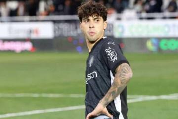 Zanelatto tuvo minutos en derrota del OFI Creta en casa ante AEK por la Superliga griega