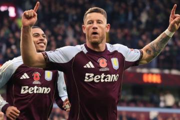 Aston Villa goleó de local a Bournemouth