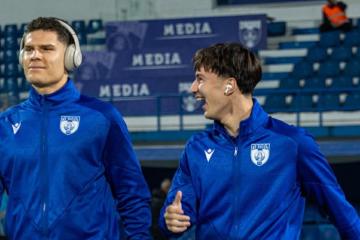 Con Gonzales Zela en banca, KF Teuta cayó en casa por la Superliga de Albania