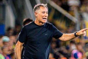 Ariel Holan dejó de ser entrenador de Rosario Central