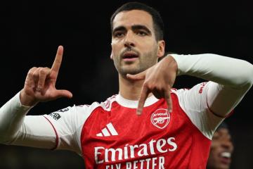 Arsenal venció al Brentford y sigue firme como líder