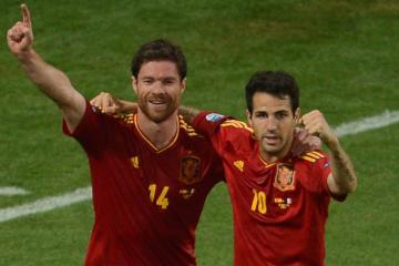 Fábregas sobre problemas en el vestuario del Madrid: "Todos piensan que tienen que jugar"