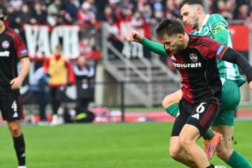 Gruber fue titular en empate de Núremberg