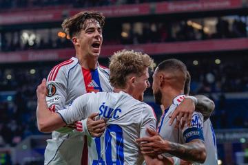 Lyon se mantiene en la cima de la fase liga de la Europa League