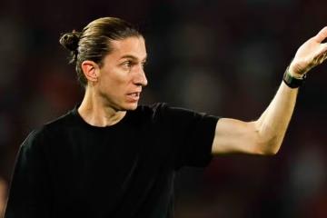 Renovación de Filipe Luís está en cancha de Flamengo