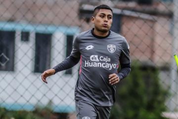 Sport Huancayo anunció la renovación de Ronal Huaccha