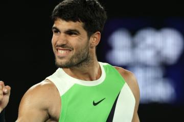 Alcaraz avanzó a semifinales del Abierto de Australia