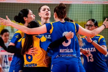 ¡Partidazo! Rebaza Acosta se impuso por 3-2 a Atenea por la Liga Peruana de Vóley