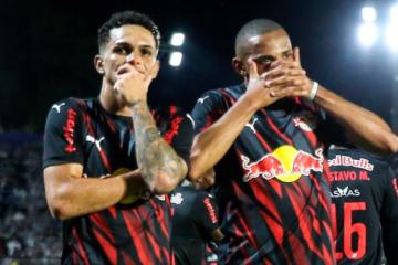 Carrillo ingresó en caída de Corinthians ante Bragantino por el Campeonato Paulista