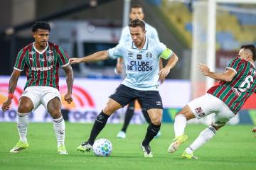 Noriega fue suplente en derrota de Gremio ante Fluminense