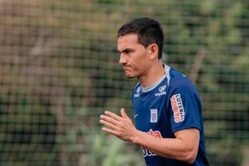 Vélez: "Ojalá podamos arrancar con el pie derecho"