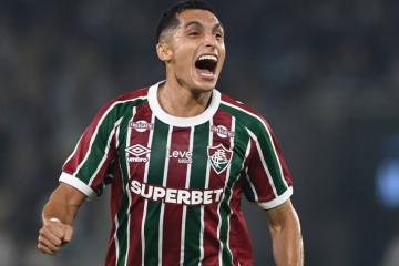 Kevin Serna renovó su contrato con Fluminense
