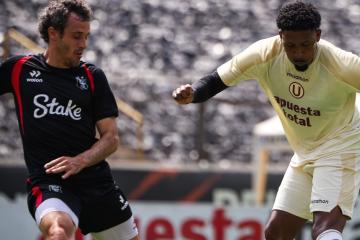 (FOTOS) Universitario y Melgar se llevaron un triunfo cada uno en amistosos