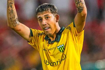 Ypiranga dio la sorpresa y remontó ante Internacional en el Campeonato Gaúcho