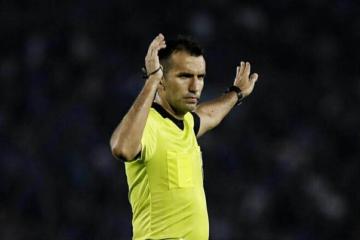 Colombiano Betancur será el árbitro para duelo entre 2 de Mayo vs. Cristal