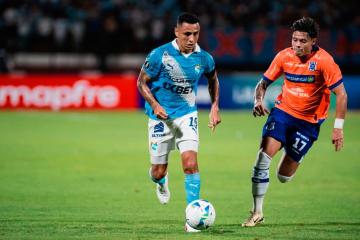 Yotún: "Se sufrió, pero me quedo con lo que hizo el equipo"