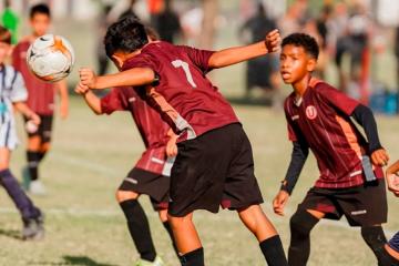 Universitario se metió a semifinales de la Newell’s Cup categoría 2016