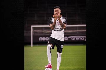 Jesse Lingard es nuevo compañero de André Carrillo en Corinthians
