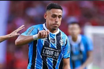 Erick Noriega fue titular en empate del Gremio ante Bragantino en casa