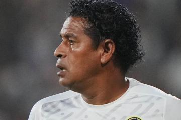 Acasiete: "Menezes es un entrenador con mucha experiencia"