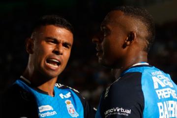 Blooming selló su clasificación en la Copa Sudamericana goleando a San Antonio