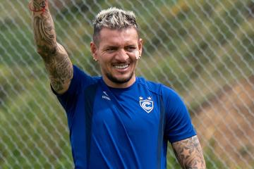 Garcés: “Hicimos un gran partido y feliz por el resultado”