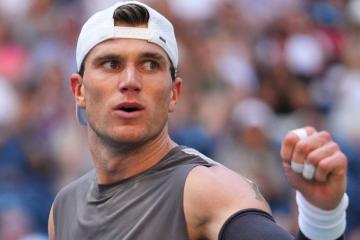 ¡El campeón sigue avanzando! Draper derrotó a Cerúndolo