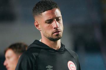 Gómez: "Estamos muy dolidos por no clasificar"
