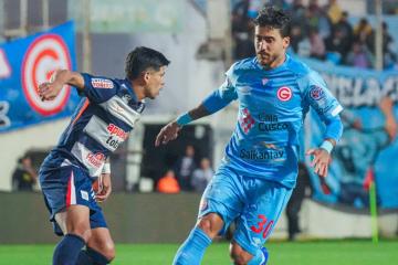 Pavez: "Queríamos ganar, sacamos un punto en una cancha difícil"