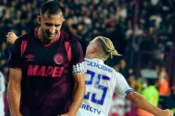 Boca goleó 3-0 en su visita a Lanús