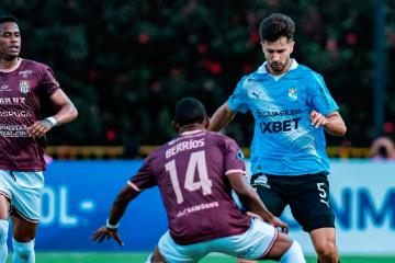 Rafael Lutiger llegó a los 100 partidos con Cristal