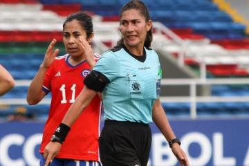 Árbitra peruana Tintaya dirigirá partido de la Liga de Naciones Femenina
