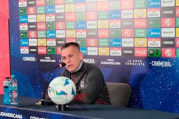 Melgarejo: "Vamos a hablar con la directiva para ampliar un poco el plantel"