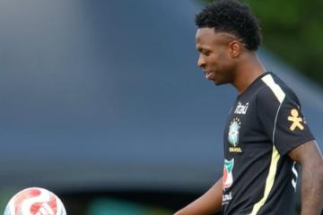 Vinicius volvió a entrenar pero sigue en duda ante Croacia
